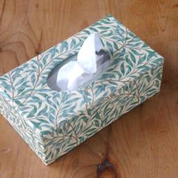 William Morris Tissue Box in Willow Green - Office Stationery & Home Storage - Handmade England - thumbnail 4