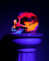 Uv Resin Skull Decor Fluorescent Halloween Sculpture, Table Decor, Gift Ideas - thumbnail 1