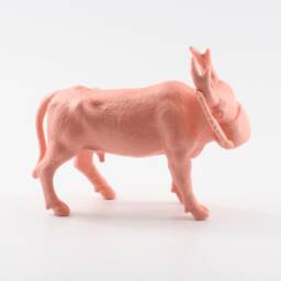 Peach Bull With Beetle Head Matt Varnish Figurine - thumbnail 2