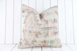 Turkish Kilim Pillow Cover - 20x20 Inch Vintage Anatolian Home Decor - thumbnail 1