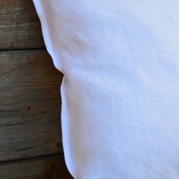 White Decorative Pillow Cover Made From 100 Linen Fabric - thumbnail 2
