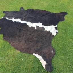 Cowhide Rug Black & White, Exclusive Brazilian Cow Skin Rug, Large Living Room Area Handmade Animal Carpet Upholstery Leather - thumbnail 3