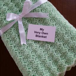 Light Green Hand Crocheted Baby Blanket - thumbnail 4