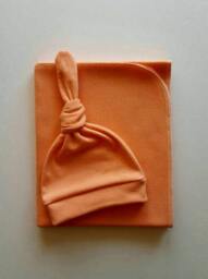 Peach Organic Swaddle Blanket & Hat Set. Newborn Girl Take Home Baby Shower Gift. Photo Prop - thumbnail 1