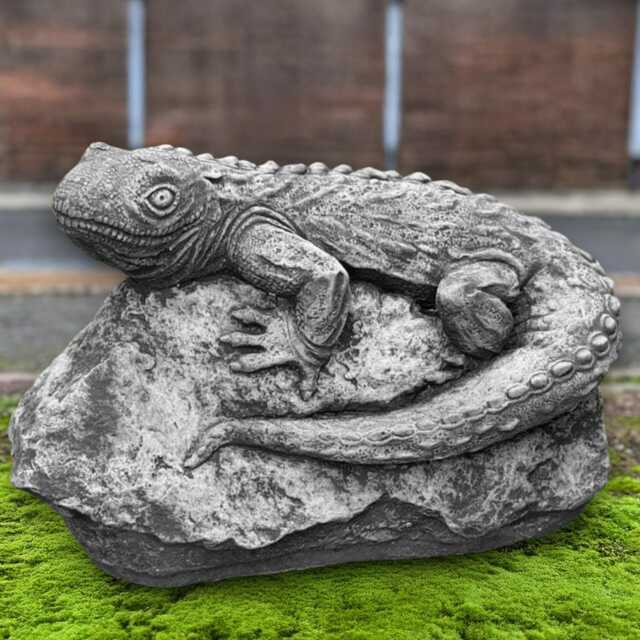 Concrete Lizard Statue Handmade Reptile Sculpture Realistic Stone Animal Ornament Outdoor Cement Lawn Decor Garden Figurine - image 1