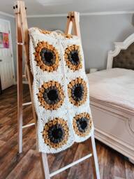 Chunky Sunflower Blanket, Granny Square Afghan, Crochet Boho Blanket - thumbnail 1