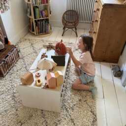 Montessori Children's Play Table - Scallop Design, Medium - thumbnail 4