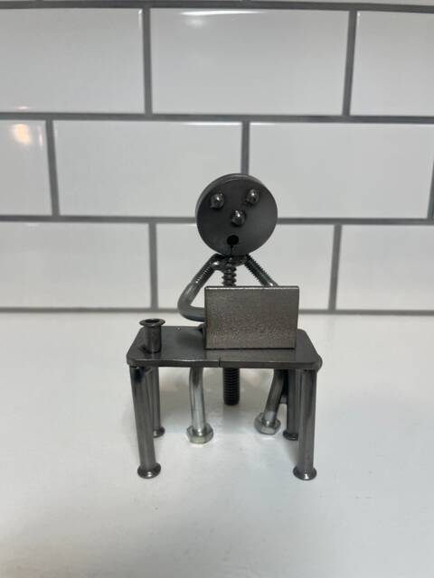 Office/Desk/Professional - image 1