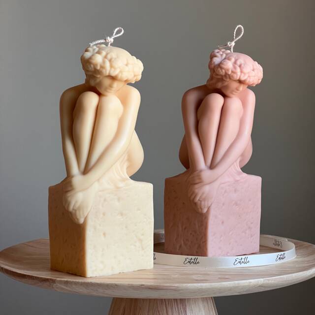 Sculptural Woman Bust Candle - Soy Wax Statue - image 1