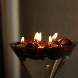 Acorn Cap Scented Floating Candles, Soy Wax, Set Of 12 - thumbnail 3
