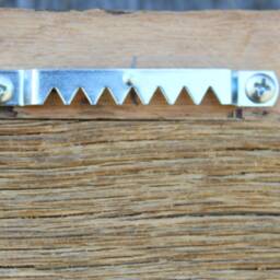 Large Sawtooth Picture Frame Hangers With Screws - thumbnail 4