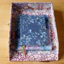 William Morris A4 In-Tray - Strawberry Thief Petite Plum Office Collection & Stationery Handmade in England - thumbnail 3