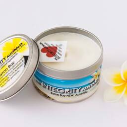 Byron Bay- Frangipani Scent - Soy Wax Candle in 8Oz Decorative Tin - thumbnail 2