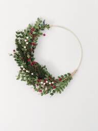 Christmas Greenery Wreath With Red & White Berries, Minimalist Holiday Wreath, Modern - thumbnail 1