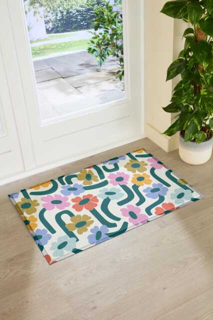 Elizabeth Olwen Chunky Floral Indoor Outdoor Doormat - Retro Flower Entrance Rug Botanical Home Decor Housewarming Gift 90x60cm - image 1