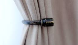 "Vintage Black "