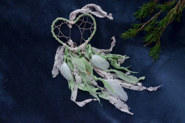 Boho Heart Dream Catcher Handmade Sweet Feather Wall Decor - 10 cm - image 1