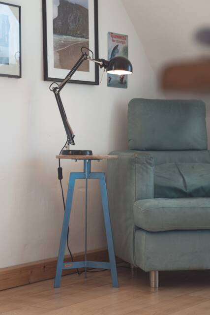 The Shop Stool - Sidetable - image 1