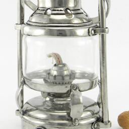 storm Lamp. A Functioning & Usable Liquid Container Made Of Pure Pewter. Of Great Beauty - thumbnail 2