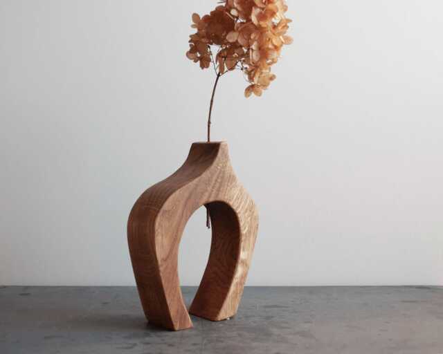 Hand-Carved Oak Flower Stand Japandi Minimalist Vase, Dried Floral Display - image 1