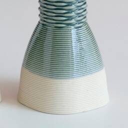 Pair Of Candlesticks - Square Shape Weaving Pattern 3D Printed Clay Beige & Emerald - thumbnail 4
