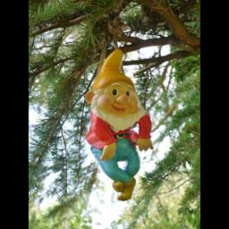 Garden Gnome Hanging From A Rope, Garden, Gifts , Tree Ornament Novelty - thumbnail 3
