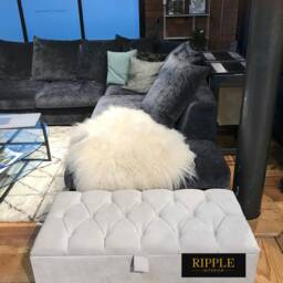 Creamy White Velvet Ottoman, Chesterfield Buttoned Storage Box, Handmade - thumbnail 3
