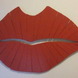 Red Lips Wall Decor - thumbnail 4