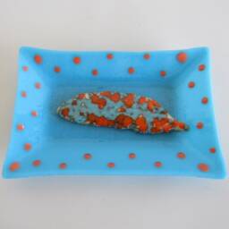 Glass Soap Dish Blue Orange Feather Large Soapdish Fused Art Studio Kiln Fired Bathroom Accessories Home Decor Dawn Of Creation - thumbnail 3