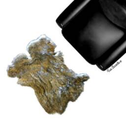 Faux Rabbit Fur Area Rug - Light Gray Pelt Shape, Usa Made - thumbnail 2