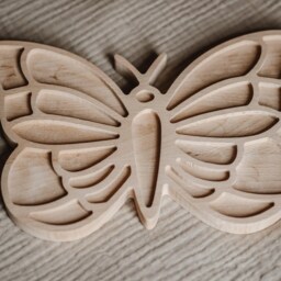 Butterfly Tree Sensory Tray - Handcrafted Beech Wood 30x20 cm Multi-Sensory Play - thumbnail 2