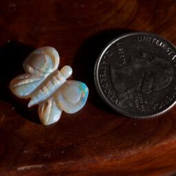 Lightning Ridge Rainbow Butterfly Opal Carving - 5.36 Cts - thumbnail 2
