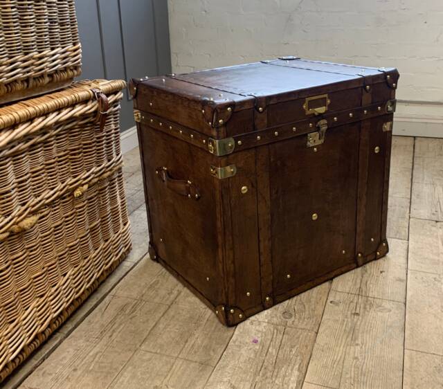 End Table Occasional Side in A Colonial English Travel Trunk Style - image 1