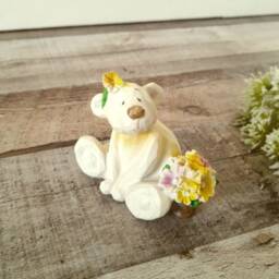 Small Cream Polyresin Bear Ornament With Flowers - The Home & Hearts Shop Rustic Gift Wedding Christmas Figurine Decorative - thumbnail 2