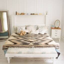 Handmade Wool Blanket Queen/King Size Bedspread, Plaid Sofa - thumbnail 3