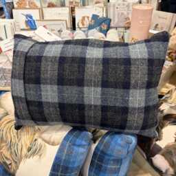 Hand Crafted Harris Tweed Dachshund Cushion - thumbnail 3