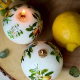 Lemon Scented Soy Beeswax Candle Italian Summer Decor - thumbnail 2