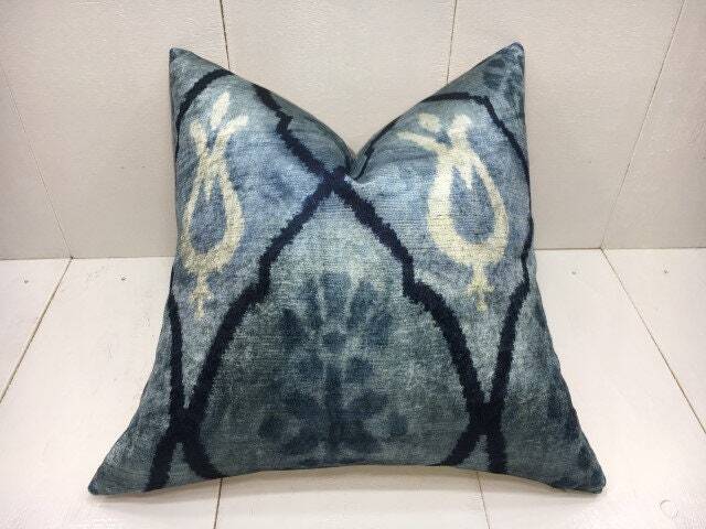 Handwoven Silk Ikat Pillow Cover - 16x16 - image 1