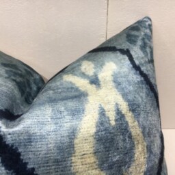 Handwoven Silk Ikat Pillow Cover - 16x16 - thumbnail 2