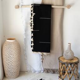 Mexican Rug, Handwoven Wool Rug, Woven Handwoven Accent Living Room Area White & Black Rug - thumbnail 2