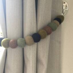 Camouflage Felt Ball Curtain Tie Back Handmade Wool Decor - thumbnail 2