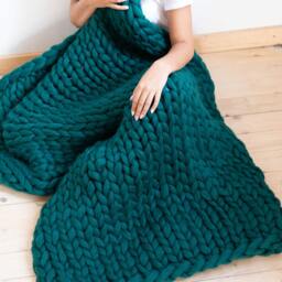 Chunky Blanket Throw, 100% Merino Wool Giant Blanket, Large Knit Knitted Couch Lap 45 Colors - thumbnail 3