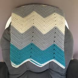 Chevron Crochet Baby Blanket, Custom Nursery Decor - thumbnail 2