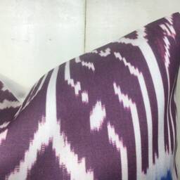 Handwoven Silk Ikat Pillow Cover - 20x20 - thumbnail 3