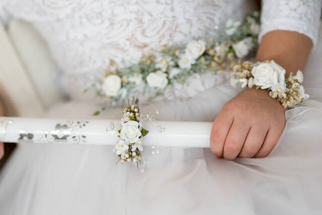 Floral Candle Decoration First Holy Communion, Pearls, Handmade - image 1