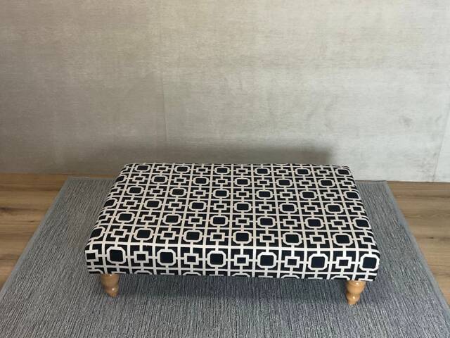 Velvet Footstool Coffee Table Pouffe Bench Chesterfield - image 1