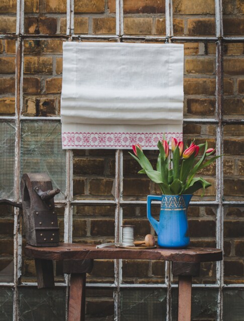 Rollo Klara - Linen - Historical Embroidered Edge - Roman Blind - Made To Measure - image 1