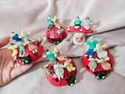 Personalised Little Persons On Mushroom Handmade Ceramic Figurine. Siblings Kids Family Friends Christmas Birthday Pottery Custom Gift