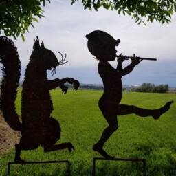 Squirrel & Flute Player Vintage Large Metal Silhouette For The Yard Or Garden - thumbnail 2