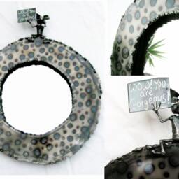 "steel Framed Round Mirror With Mouse Holding A Confidence Boosting Message ""Wow You Are Gorgeous" - thumbnail 3